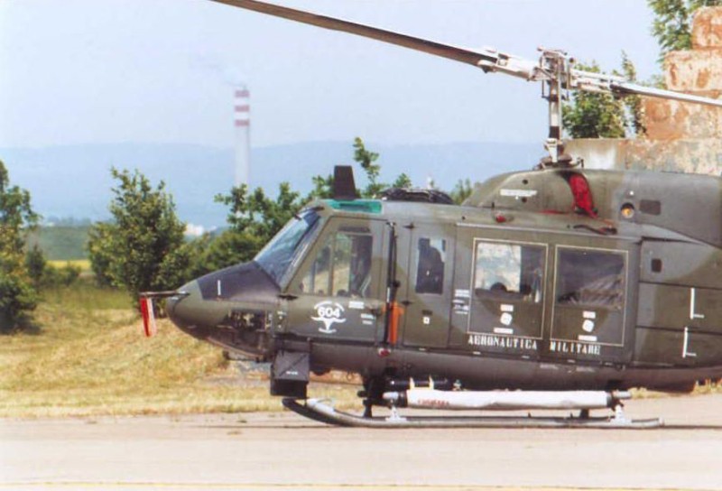 Agusta AB-212
