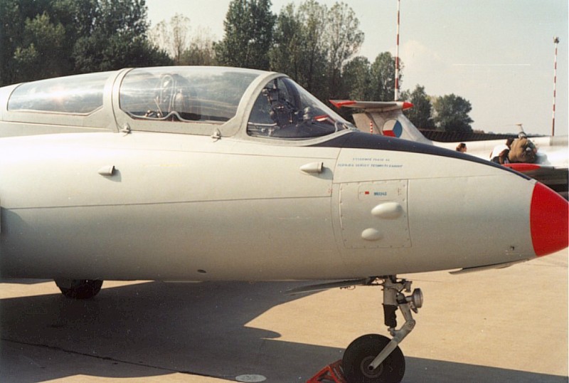 Aero L-29 Delfin